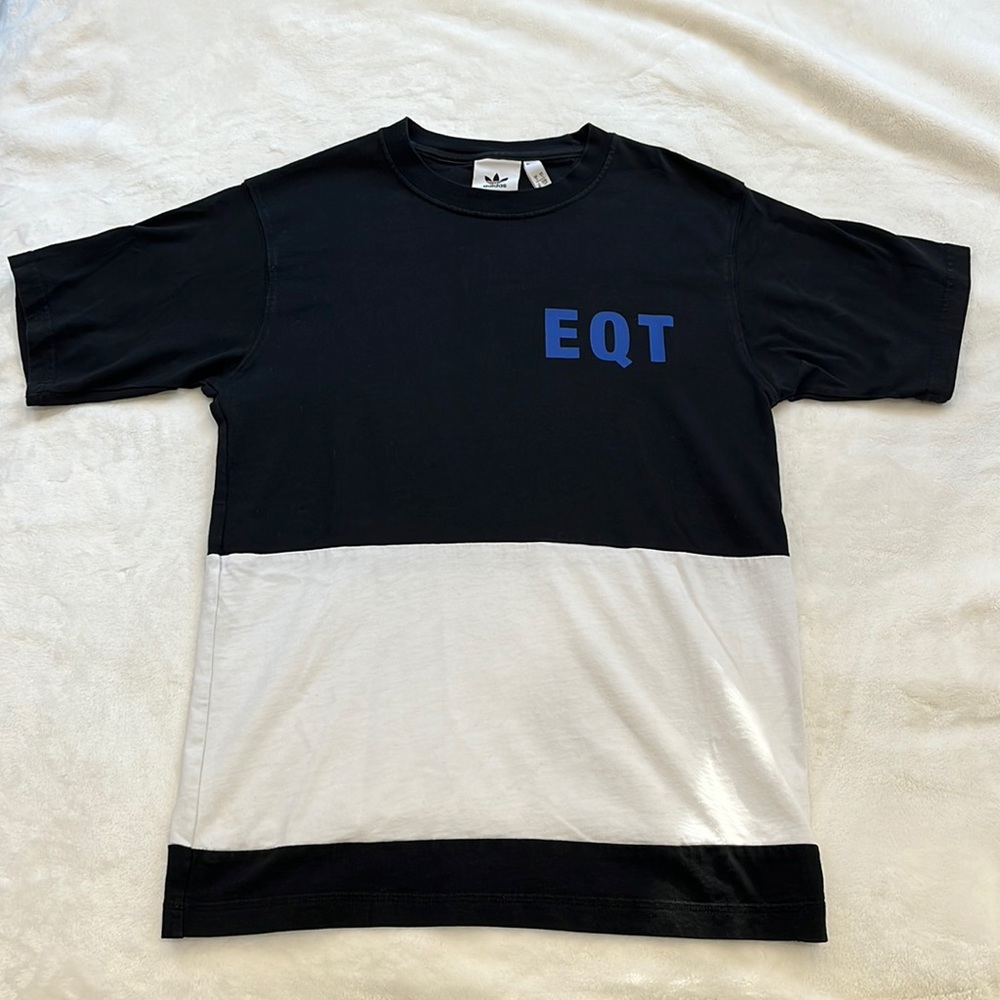 Adidas T Shirt Size Small